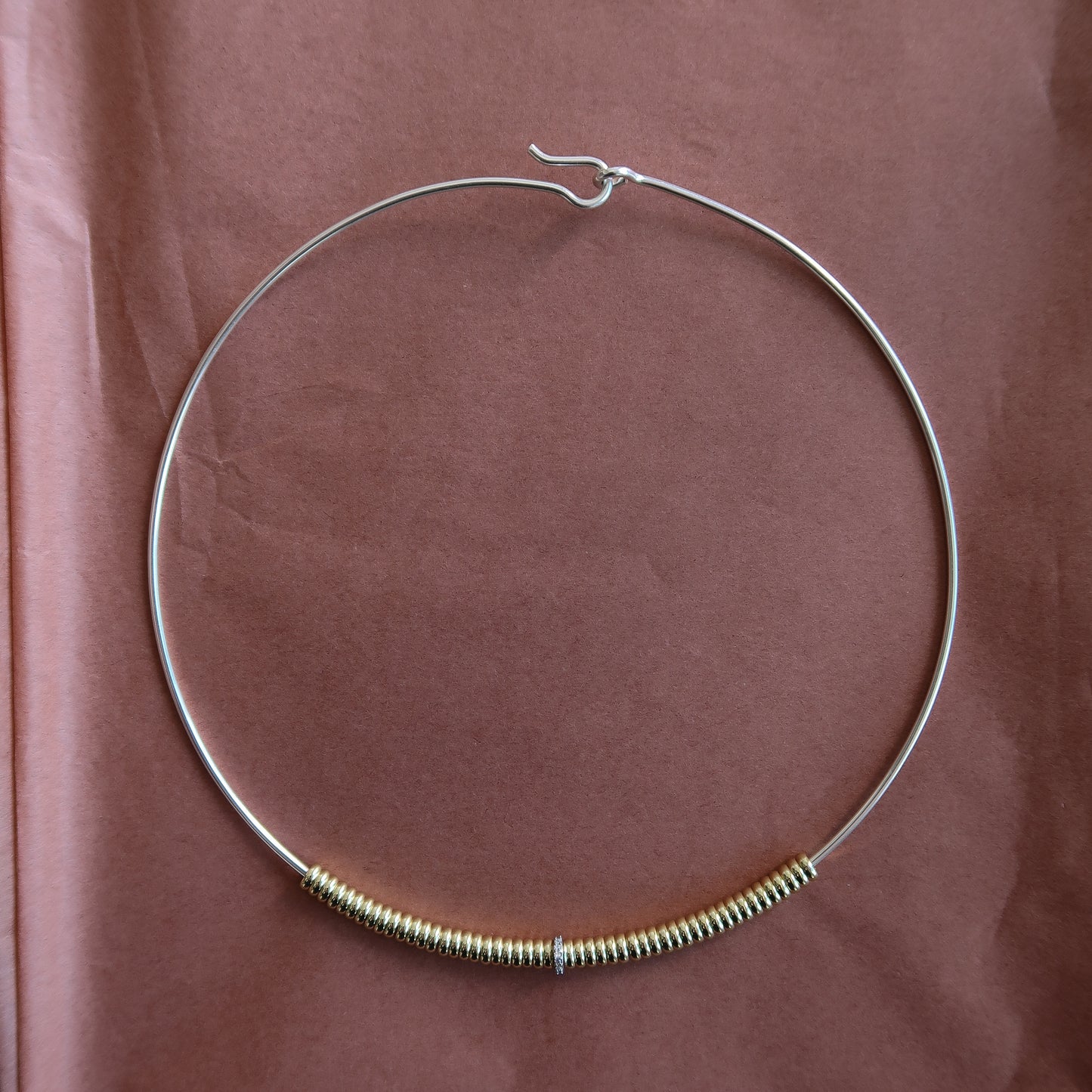 Disco Delfina Neckwire