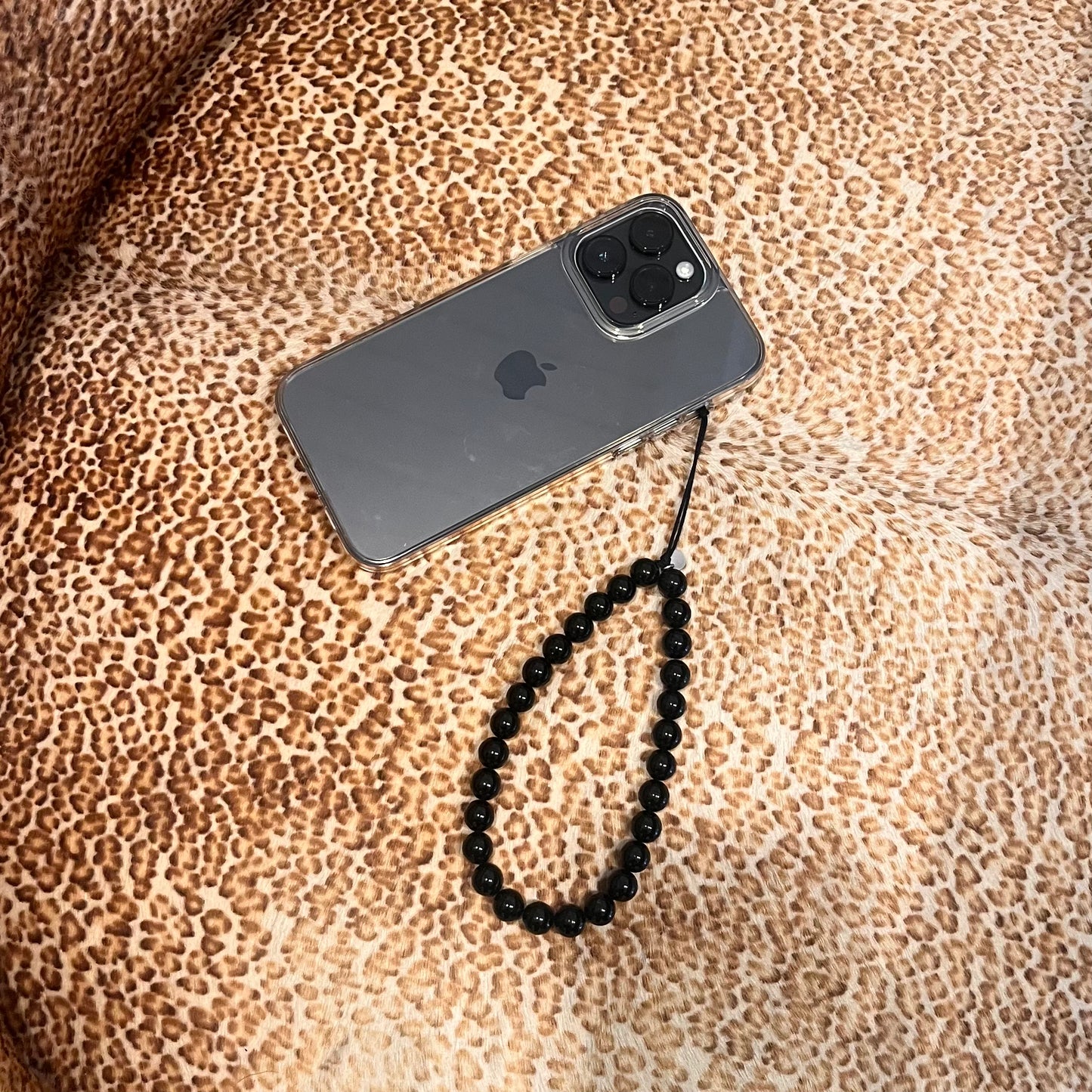 EVENING PHONE WRISTLET