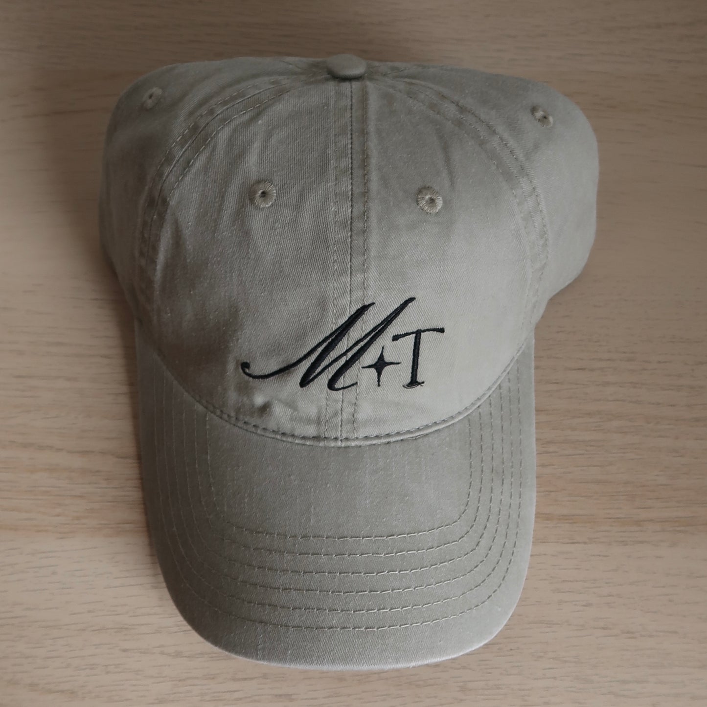 Logo Hat