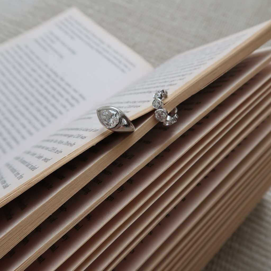 Strummer Pear Diamond Ear Cuff