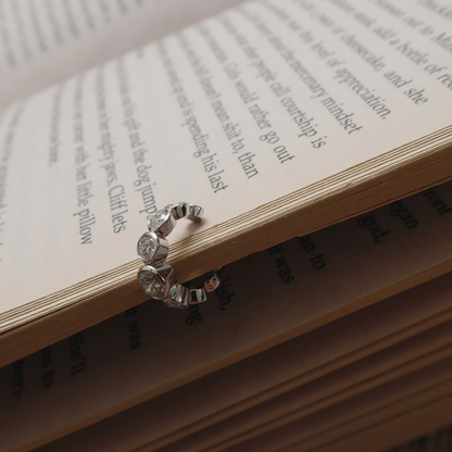 Hasina Round Bezel Diamond Ear Cuff
