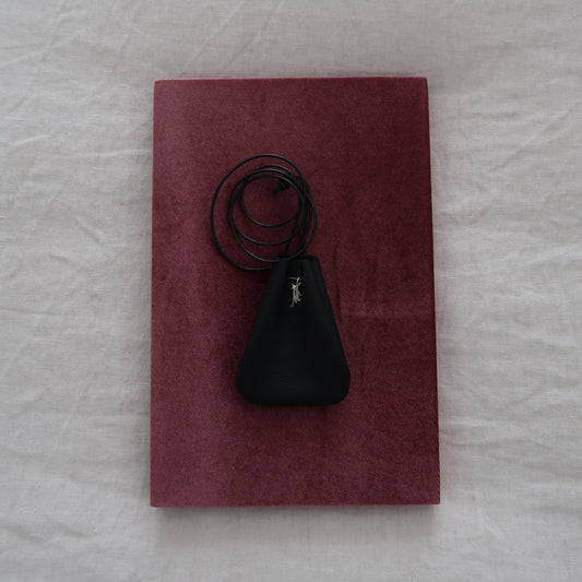 Midnight Un Petite Pouchette Leather Necklace