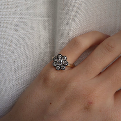 1ct Diamond Daisy Ring