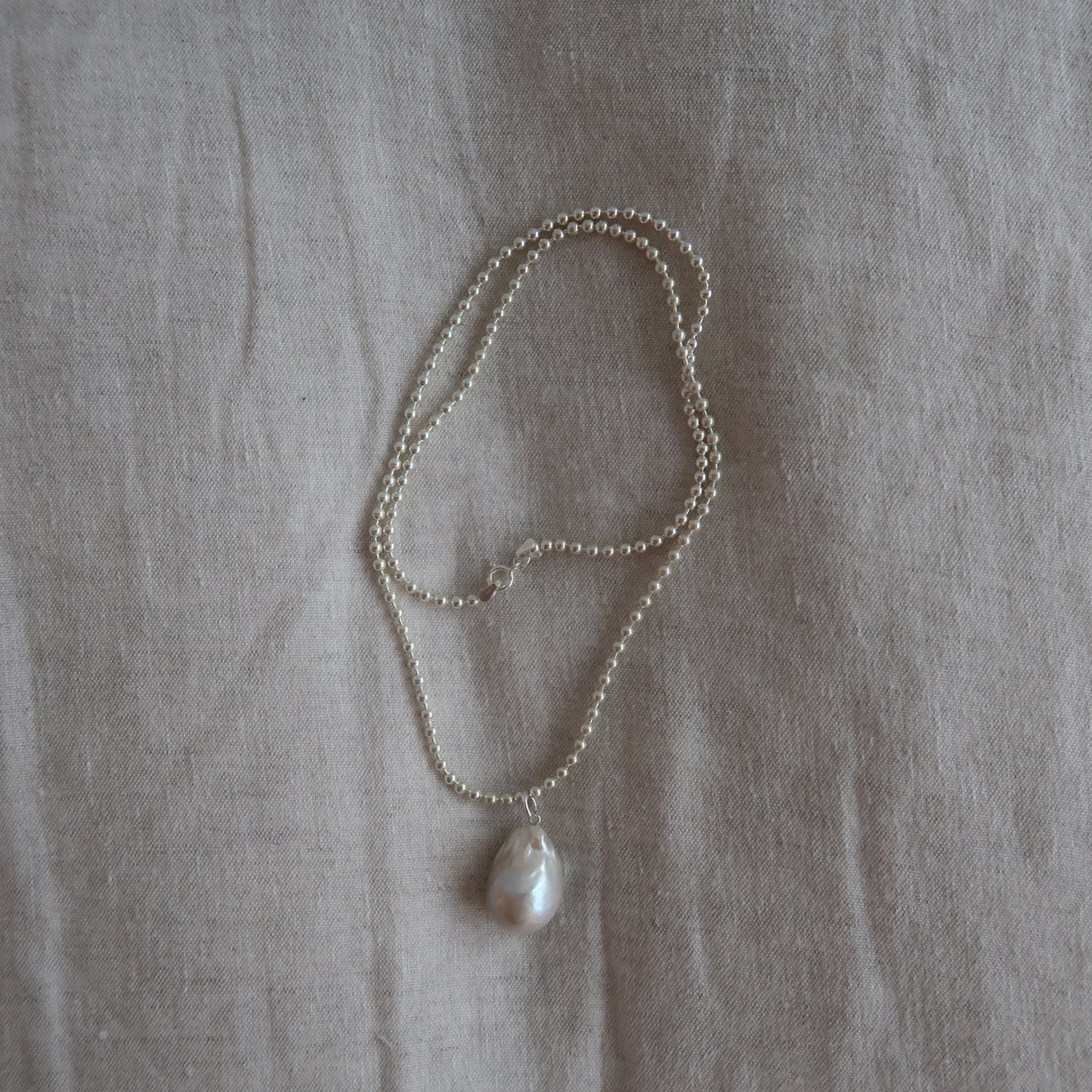 HAVE A BALL PEARL NECKLACE