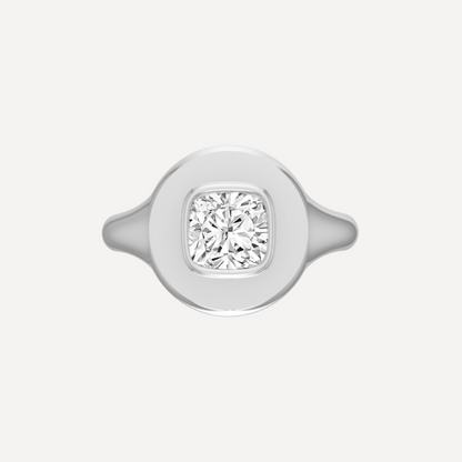 Vienna Diamond Signet Ring