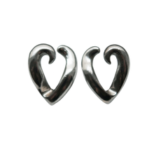Load image into Gallery viewer, SILVER HEART EARRINGS
